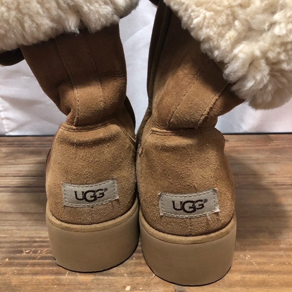 Ugg Amie Boot - Picture 8 of 8